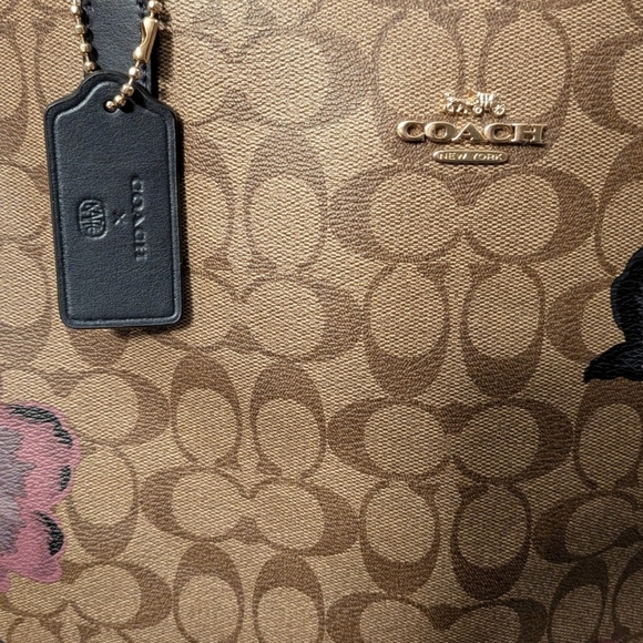 COACH City Tote in Signature Canvas with KAFFE FASSETT Print - NWT! - Picture 9 of 9